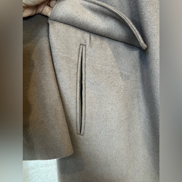 Calvin Klein trench coat - Picture 8 of 14